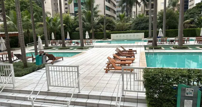 Apartamento com 3 quartos à venda em Vila Olímpia - SP