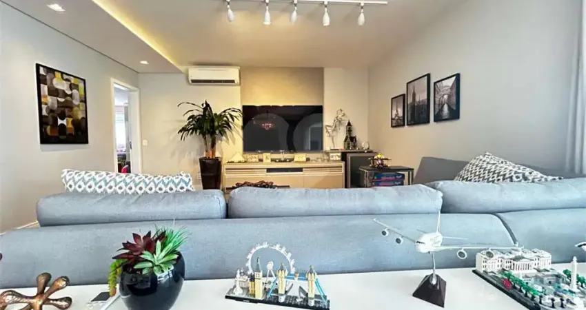 Apartamento com 3 quartos à venda em Vila Cordeiro - SP
