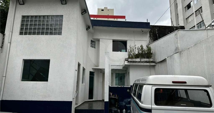 Sobrado à venda ou para locação em Vila Mariana - SP