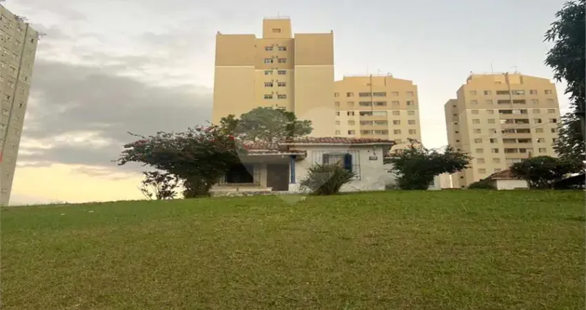 Terreno à venda em Imirim - SP
