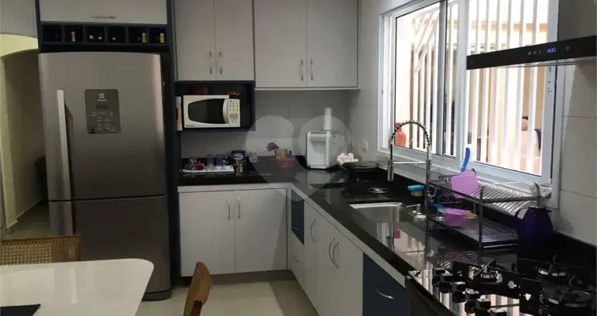 Sobrado com 3 quartos à venda em Vila Constança - SP