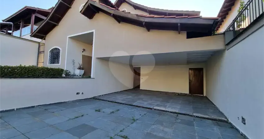 Sobrado com 4 quartos para locação em City América - SP