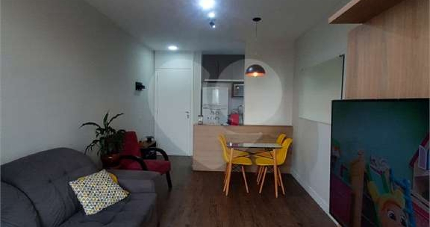 Apartamento com 3 quartos à venda ou para locação em Parque São Jorge - SP