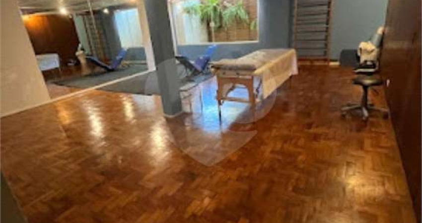 Ponto comercial à venda na Avenida São Valério, Jardim Guedala, São Paulo
