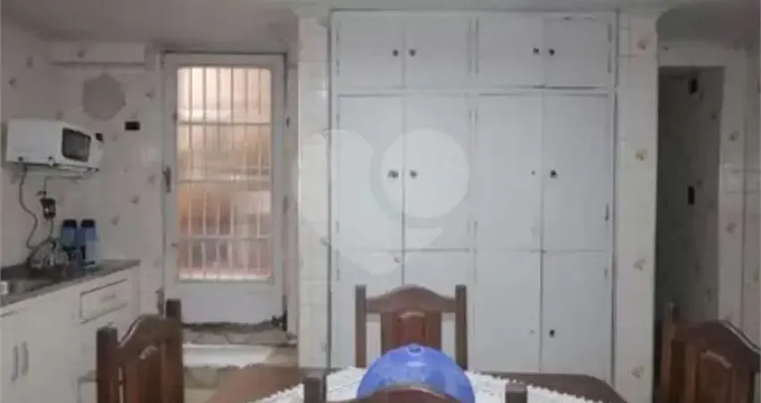 Sobrado com 3 quartos à venda em Vila Invernada - SP