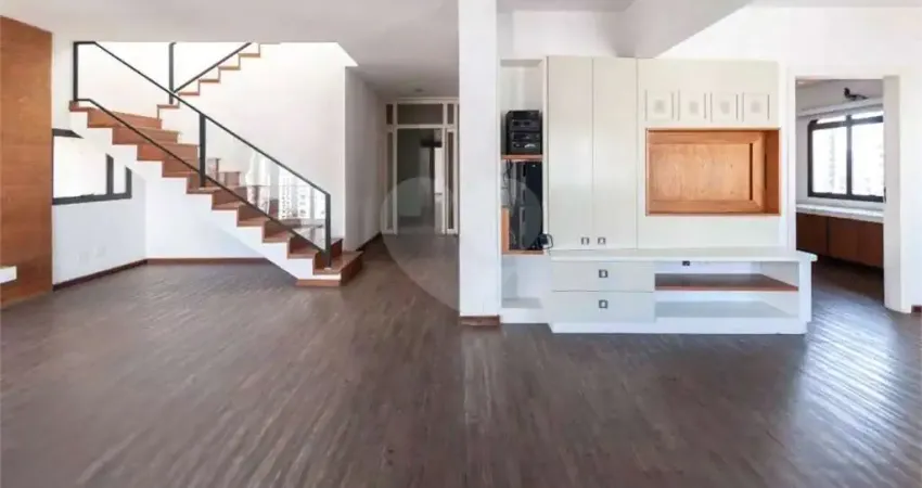 Cobertura à venda com 4 quartos, sendo 3 suítes, no condomínio flamboyan, são paulo - sp