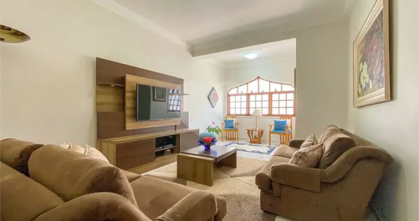 Casa de Vila à venda com 4 quartos, sendo 2 suítes, em Cambuci, São Paulo, SP