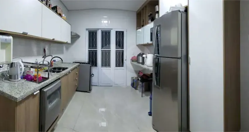 Sobrado à venda com 3 quartos, sendo 1 suíte, em saúde, são paulo - sp