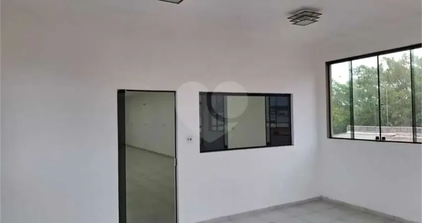 Ponto comercial com 3 salas para alugar na Rua Rodrigues Caldas, São Mateus, São Paulo