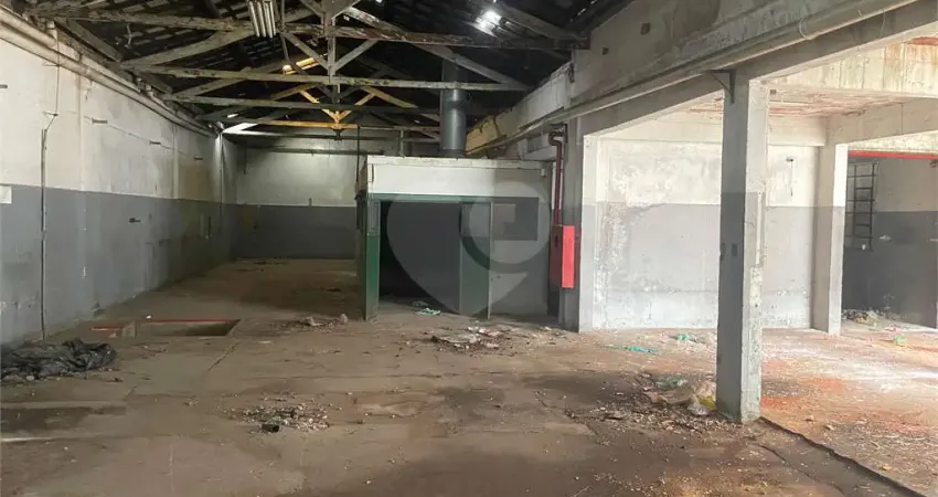 Barracão / Galpão / Depósito com 4 salas à venda na Rua Valentim Magalhães, Mooca, São Paulo