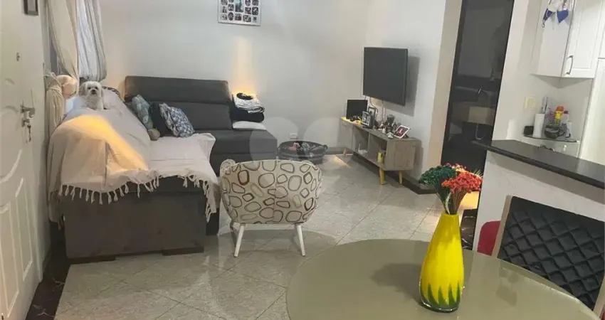 Casa à venda com 3 quartos, sendo 1 suíte, no condomínio residencial via veneto, são paulo - sp
