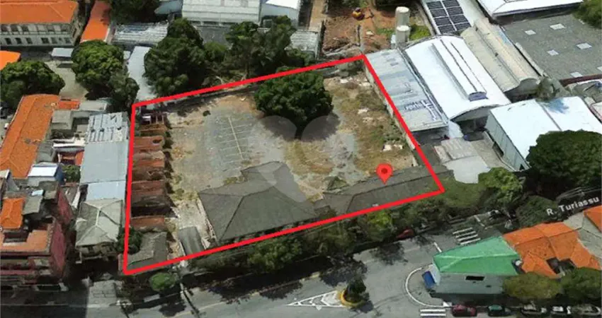 Terreno comercial à venda na Rua Turiassu, Perdizes, São Paulo