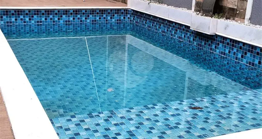 Sobrado à venda ou para alugar com 3 quartos, sendo 3 suítes, em City Recanto Anastácio, São Paulo, SP