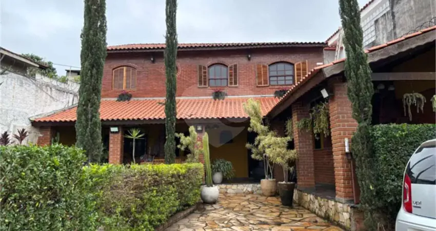 Casa com 3 quartos à venda na Rua Adalberto Szilard, Guarapiranga, São Paulo