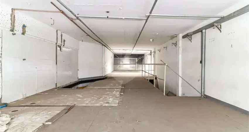 Loja à venda ou para alugar no condomínio Edificio Andrea, São Paulo - SP