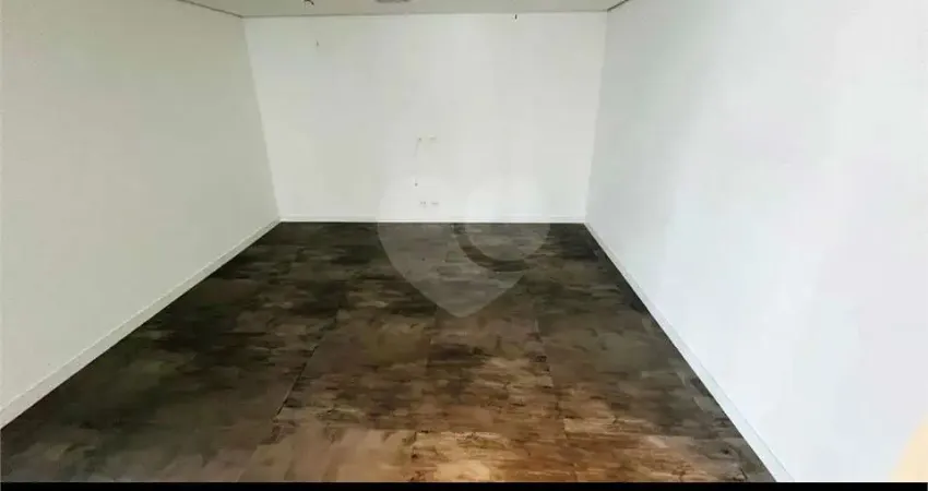 Sala comercial para alugar na Alameda Xingu, Alphaville, Barueri