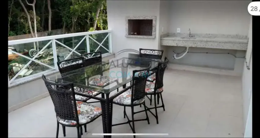 Apartamento Duplex com Hidromassagem no Centro de Bombinhas - ALUGUEL DE TEMPORADA