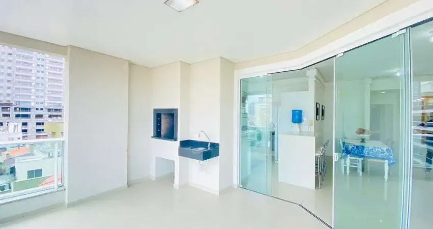 Apartamento com vista lateral na Quadra do Mar em Meia Praia - ALUGUEL DE TEMPORADA