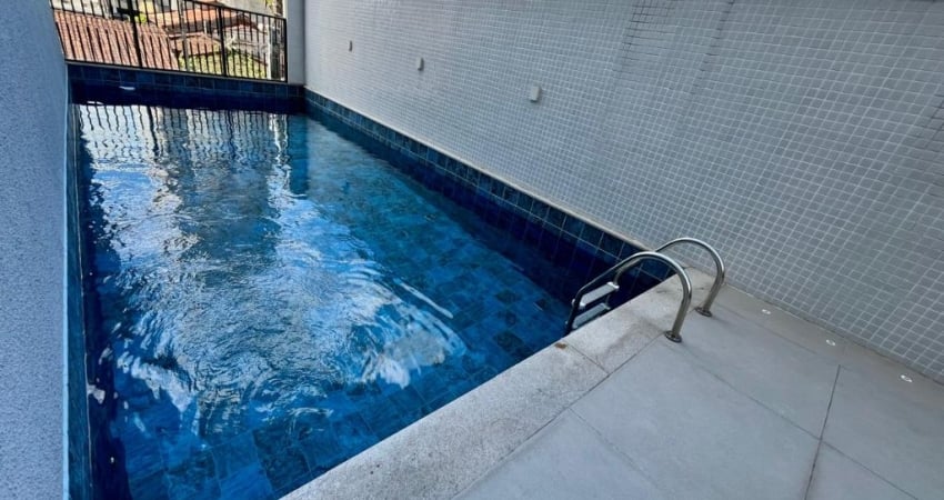 Apartamento Semi - Mobiliado com 3 dormitórios - Condomínio com piscina - ALUGUEL ANUAL