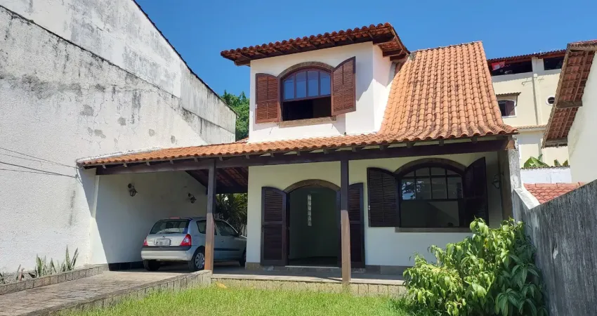 Casa duplex na taquara no condomínio gramado com três quartos