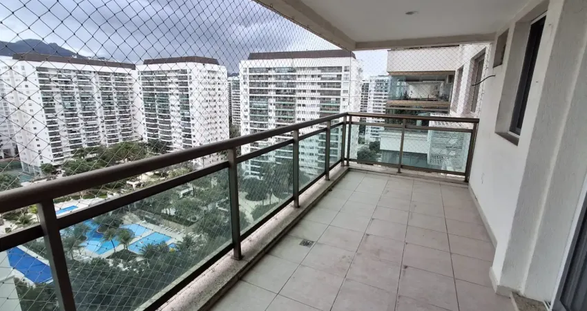 Sala + dois quartos, com armários  no condomínio reserva jardim