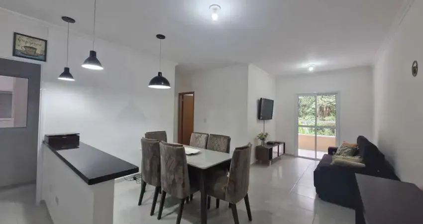 LINDO APARTAMENTO MUITO AMPLO LOCALIZACÃO PREVIGELIADA  PRAIA  DAS TONINHAS