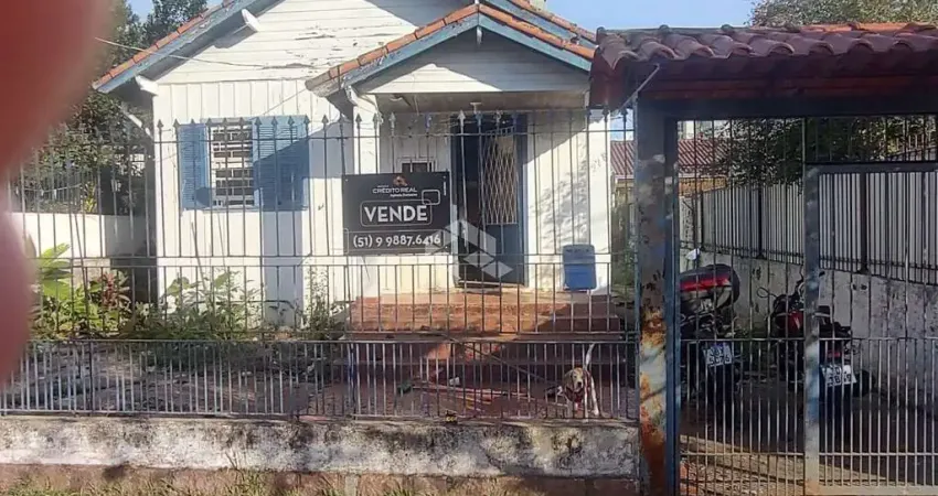 Casa com 2 quartos à venda na Rua Caetés, 278, Centro, Canoas