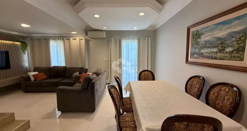 Casa em condomínio fechado com 3 quartos à venda na Rua Vereador Antônio Ferreira Alves, 570, Centro, Canoas