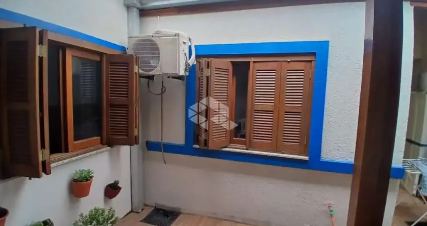 Casa com 3 quartos à venda na Rua Montreal, 155, São José, Canoas