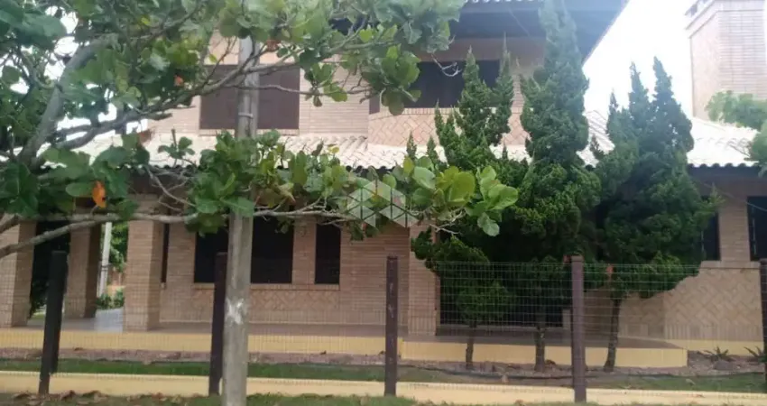 Casa com 4 quartos à venda na Das Orquídeas, 590, Capão Novo, Capão da Canoa