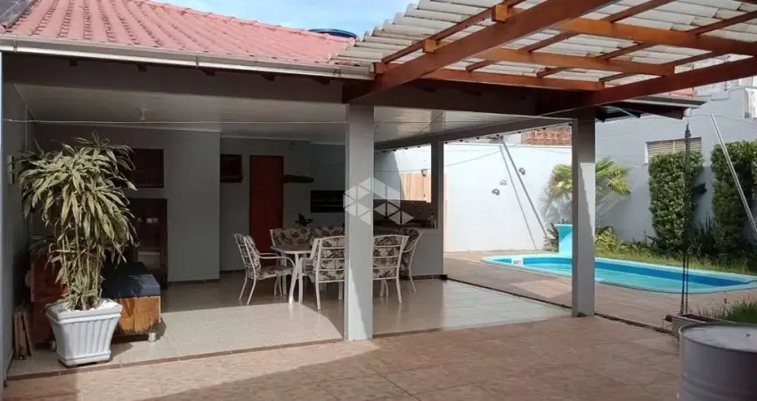 Casa com 2 quartos à venda na Emílio Cristiano Buhler, 264, Scharlau, São Leopoldo