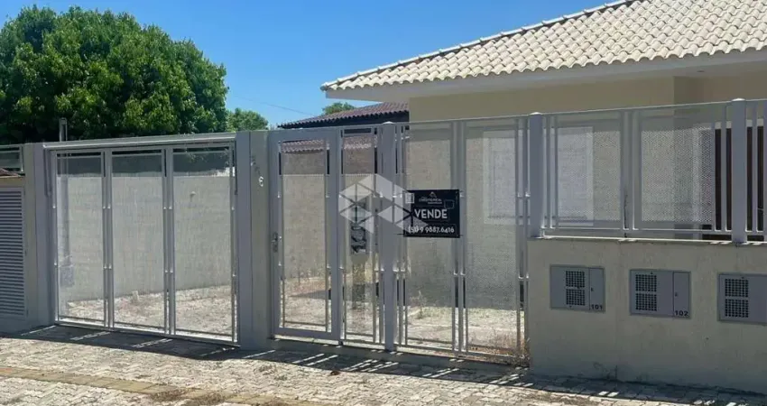 Casa em condomínio fechado com 2 quartos à venda na Rua Manoel Calbo, 256, Olaria, Canoas