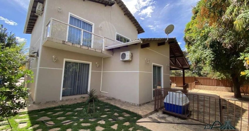 Casa de luxo à venda em um dos melhores condomínios da cidade