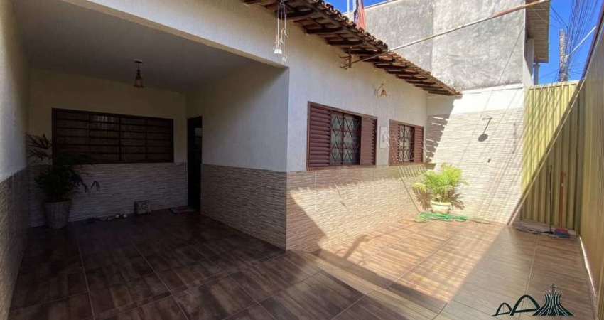 Casa com laje, 3 qts e área gourmet a 500m da Rodoviária do Paranoá