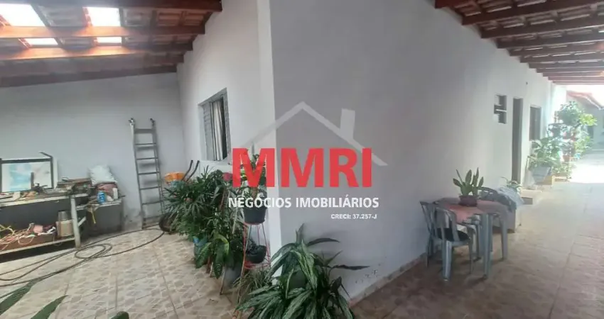 Casa à Venda no Nova Araçoiaba da Serra, com 4 Quartos, 2 Suítes e 348m² - Imperdível novidade!