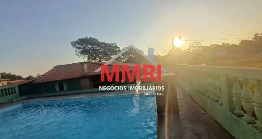 Chácara com piscina à venda em Araçoiaba da Serra-SP: 3.950m²