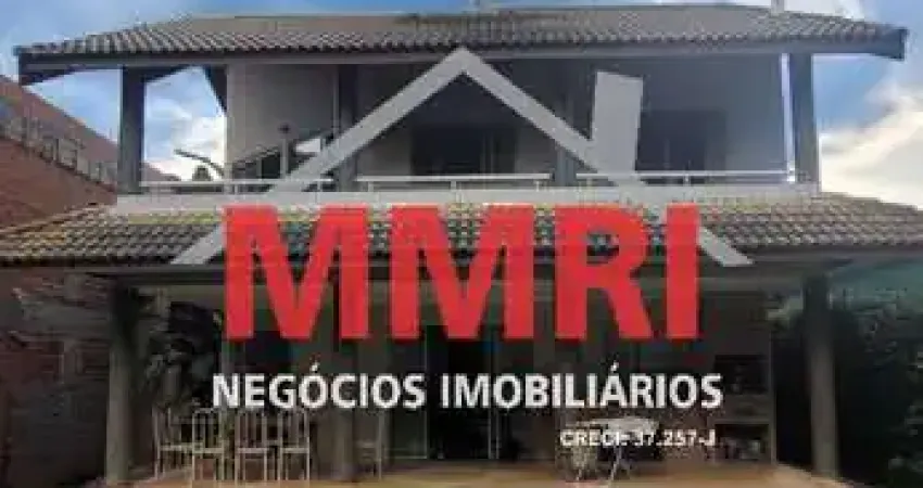 Imperdível: Casa de condomínio à venda em Araçoiaba da Serra-SP: 2 quartos, 1 suíte, 2 banheiros, 212m².