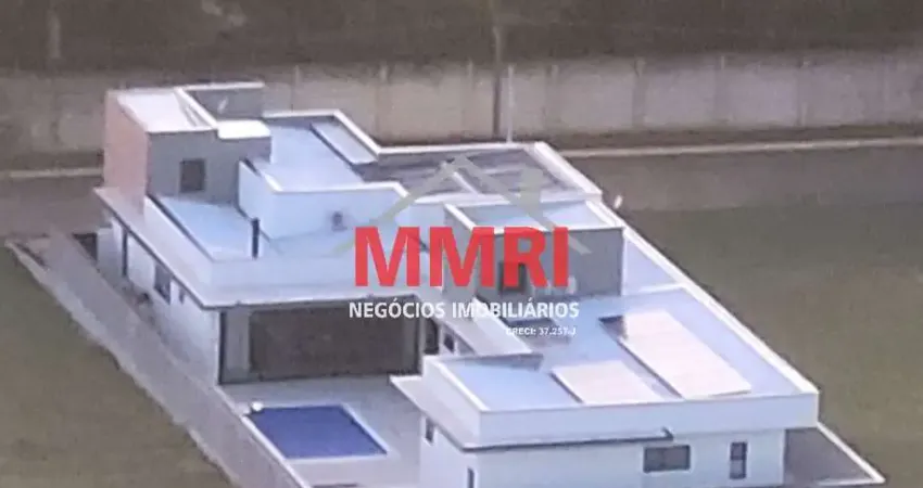 Casa em condomínio de alto padrão à venda em Araçoiaba da Serra-SP, bairro Evidence, 358m² de área.