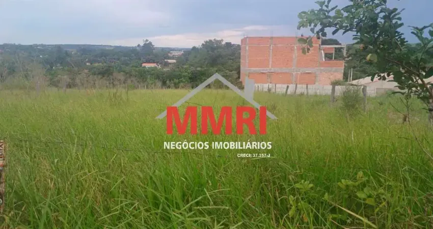 Terreno à venda em Araçoiaba da Serra-SP - Bairro Barreiro, 1.470m² de área!