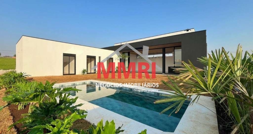 Casa com 3 Suítes no Village Ipanema II à Venda em Araçoiaba da Serra-SP!!