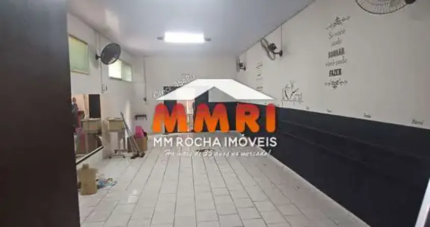 Sala Comercial à Venda no Centro de Araçoiaba da Serra!! Com sala, 2 banheiros e 280m² de área