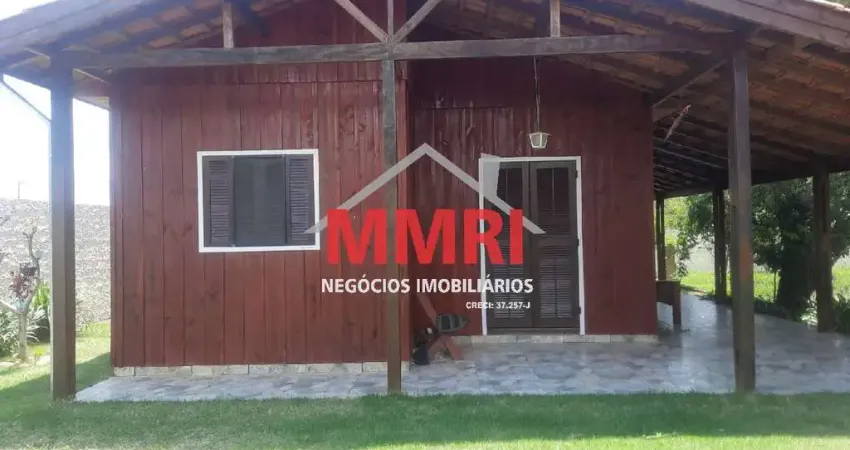 Chácara / sítio com 3 quartos à venda na Várzea de Cima, Sarapuí 