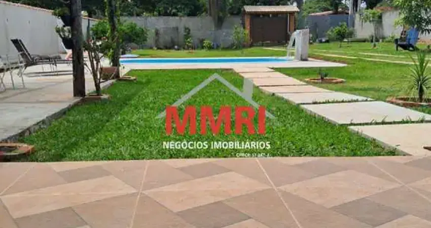 Chácara com PISCINA e  04 dormitórios para venda no bairro Salete em Araçoiaba da Serra/SP