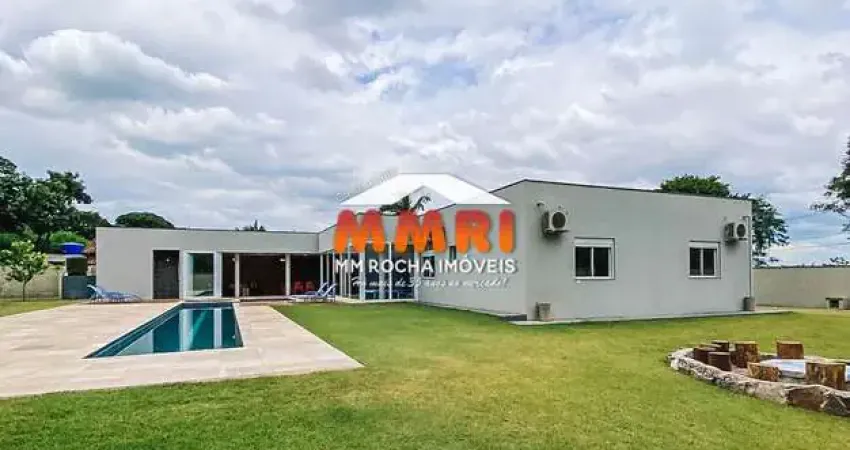 Luxuosa Chácara à Venda em Araçoiaba da Serra-SP, Bairro Mirantes: 5 Quartos, 5 Suítes, 3 Salas, 2 Banheiros, 4 Vagas, 360m²!