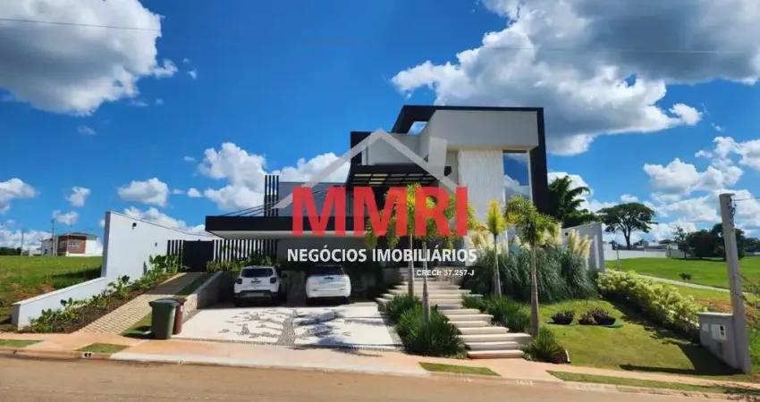 CASA COM 4 SUÍTES PARA VENDA EM PORTEIRA FECHADA NO CONDOMÍNIO FAZENDA JEQUITIBÁ EM SOROCABA/SP