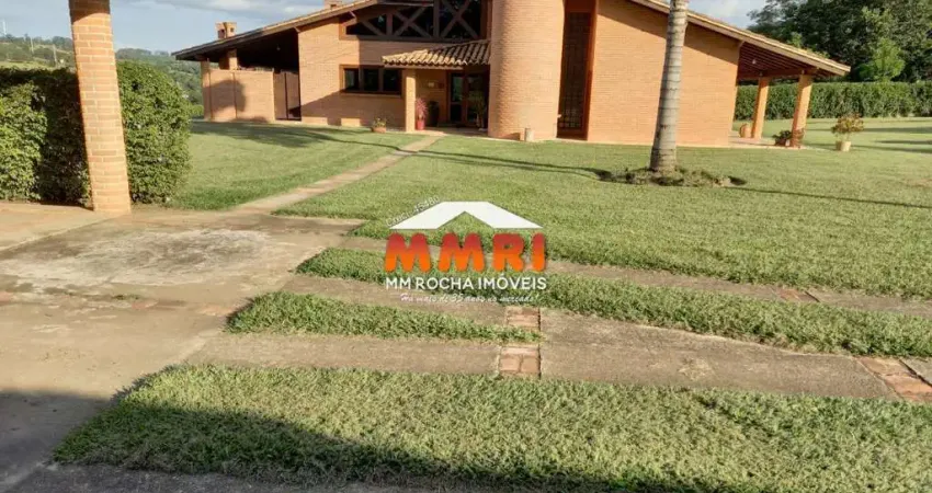 Sítio á Venda em Aparecidinha - Araçoiaba da Serra/SP