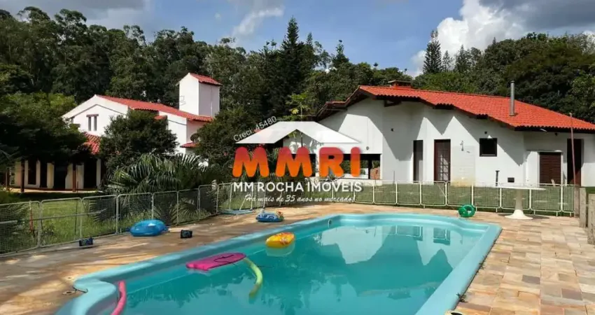 Chácara no Condomínio Chácaras Residenciais Santa Maria em Votorantim/SP