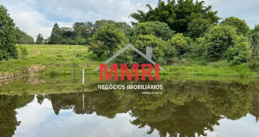 Terreno à Venda no Iperozinho - Capela do Alto/SP