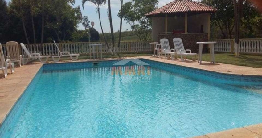 Casa de Condomínio com 3 dormitórios no Fazenda Amadeu, Araçoiaba da Serra/SP