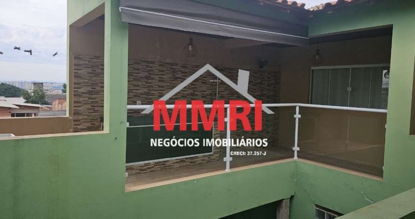 Excelente oportunidade: Salão e casa à venda em Sorocaba-SP, Parque das Laranjeiras. 2 salas, 4 banheiros, 4 vagas, 250m².